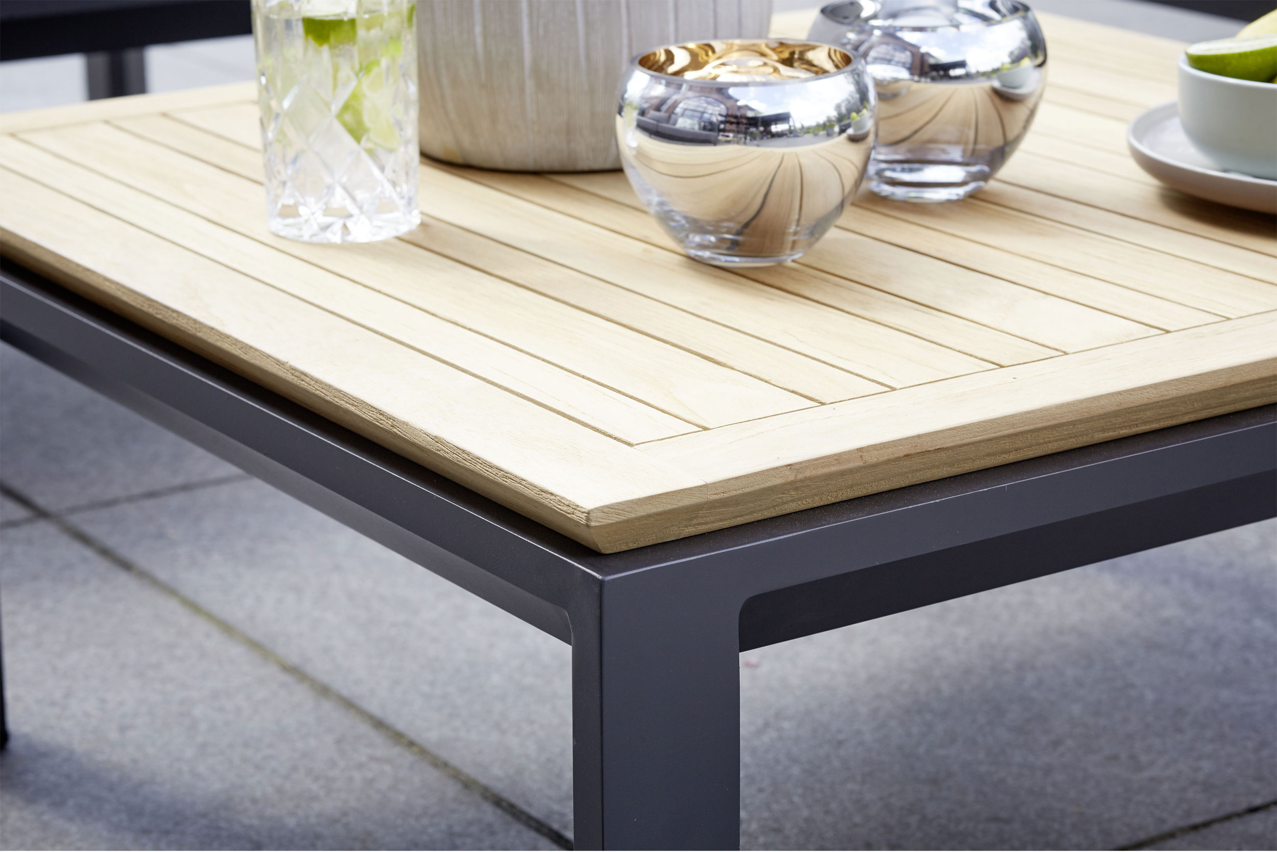 OUTDOORGartenlounge Outdoor Teakholz