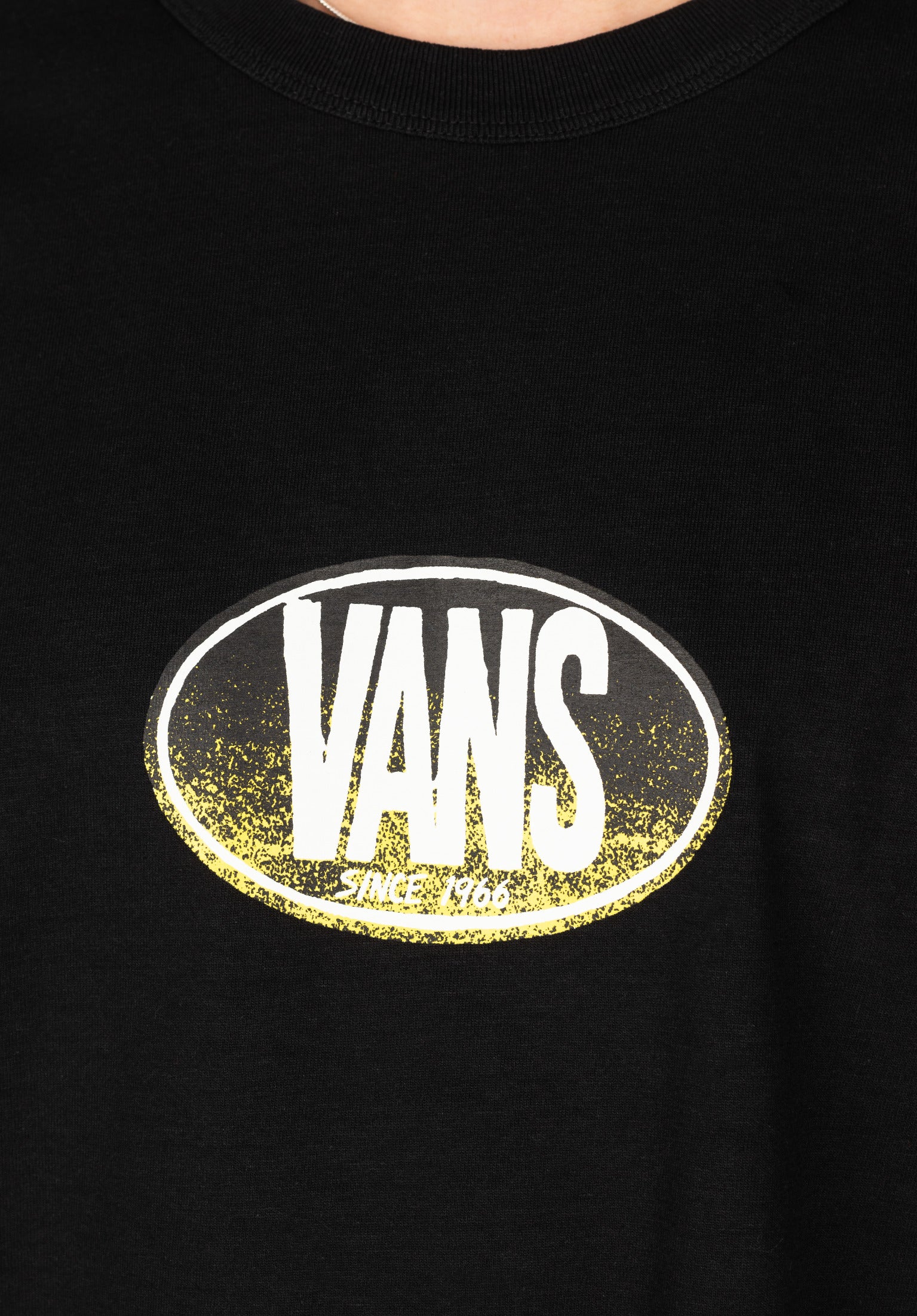 Off The Wall Gradient Logo