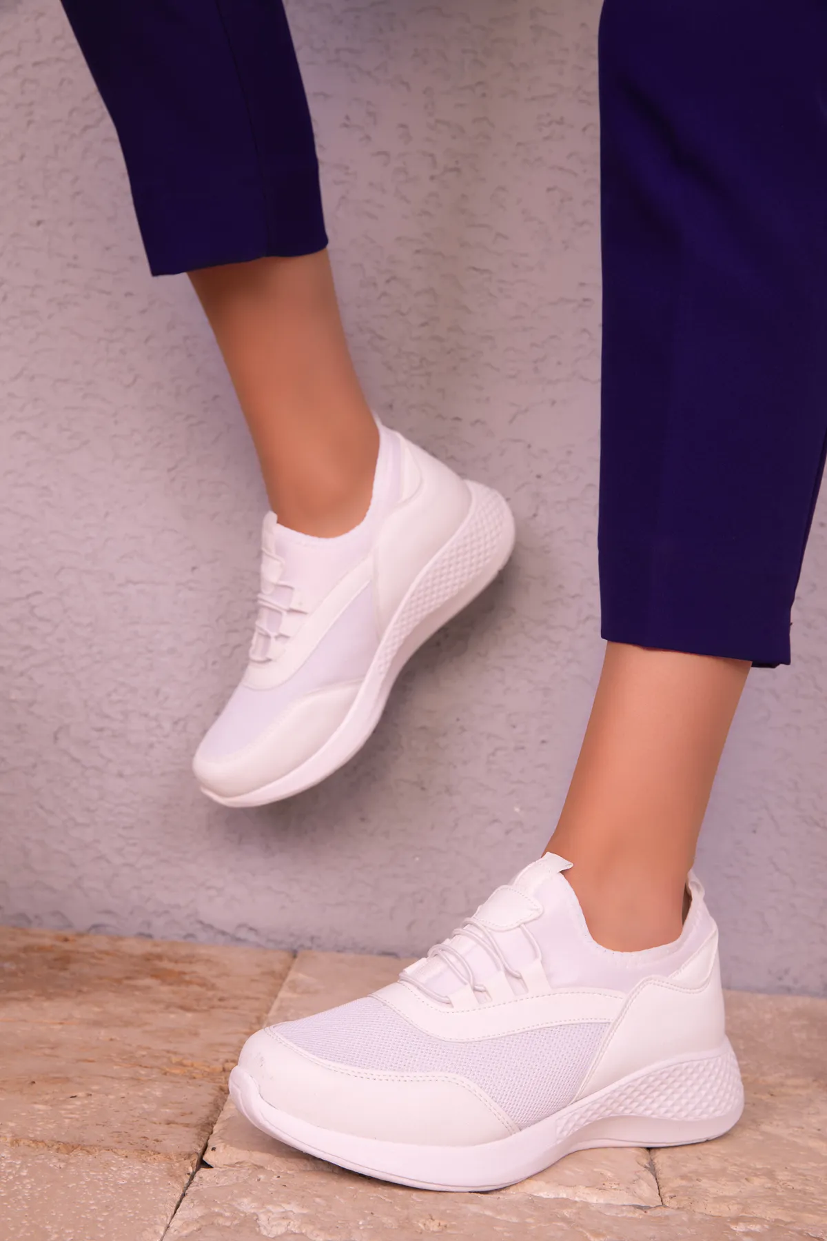 SOHO  Weiße Damen Sneakers 15226