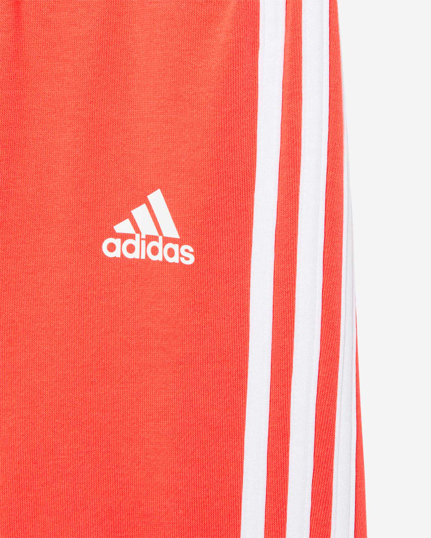 Detské tričko Adidas s malým logom a 3 pruhmi Jr IV7395