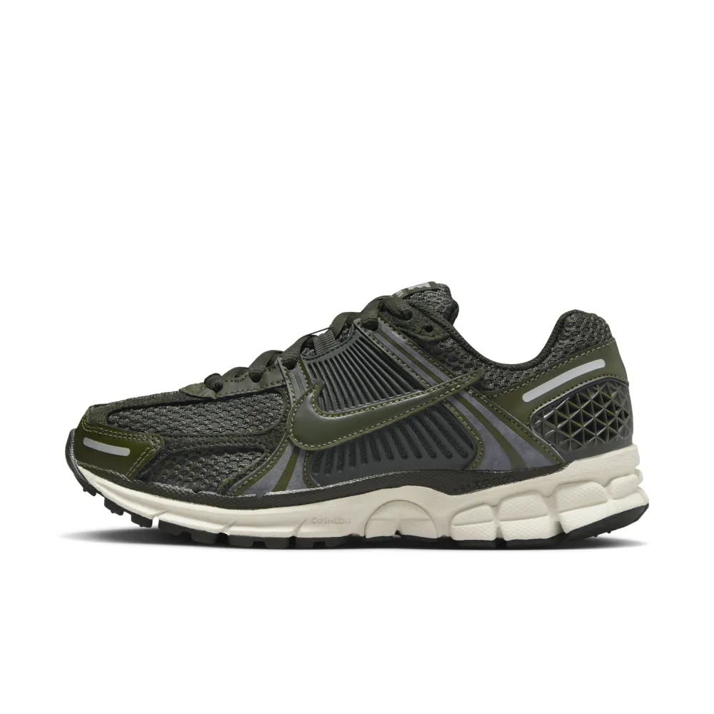 Nike Zoom Vomero 5 WMNS FQ8898-325 / grün