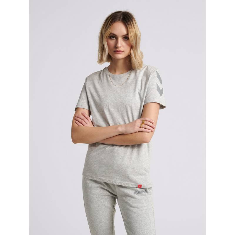 hummel hmlLEGACY CHEVRON T-SHIRT T-Shirt