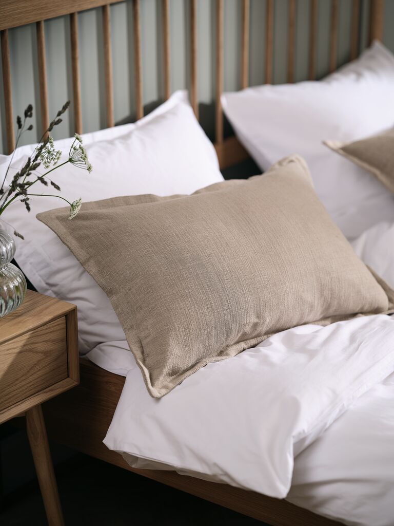 NATTVIOL Dekorativt putetrekk NATTVIOL 40x60 beige
