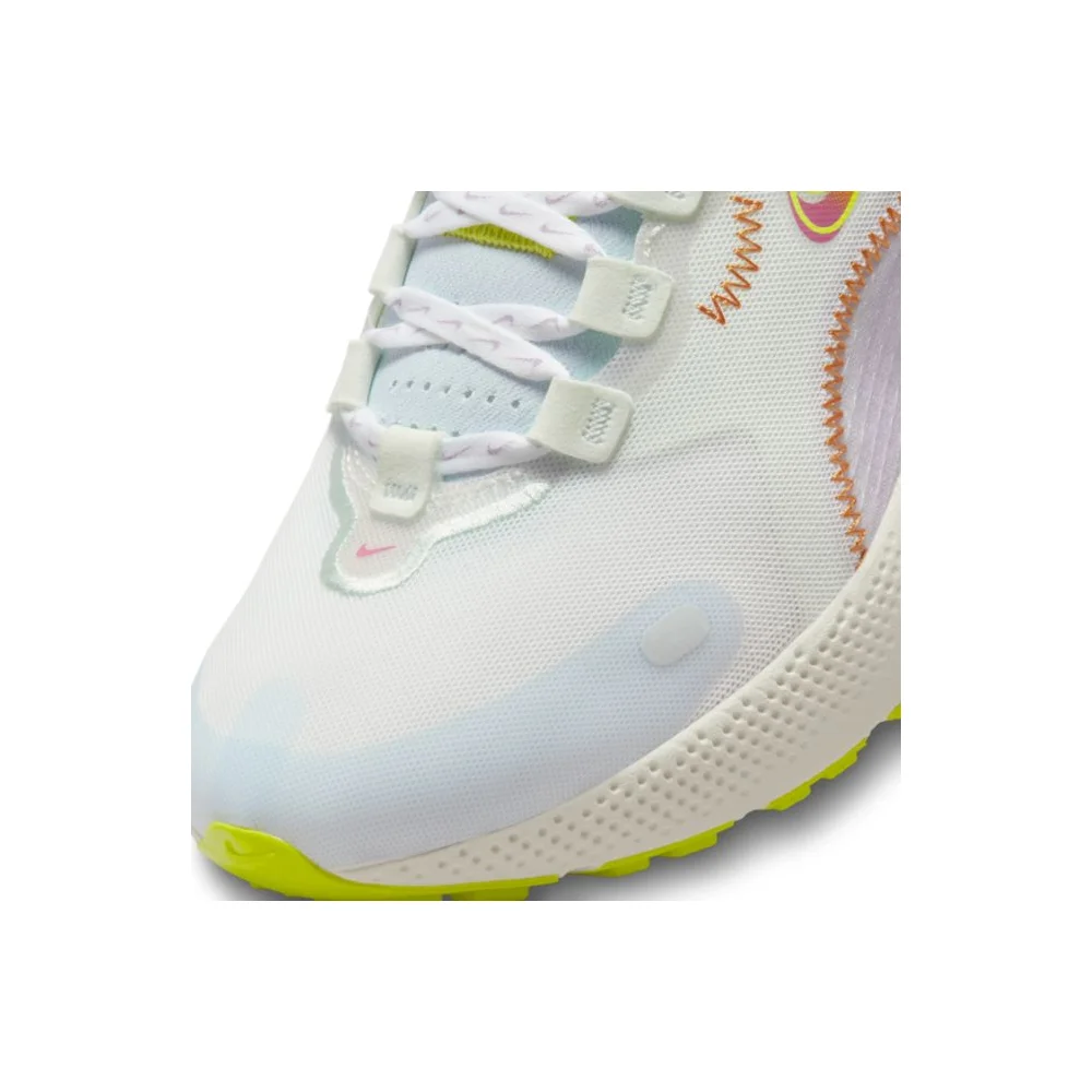 Nike React Escape Run DN2652-100 / weiss