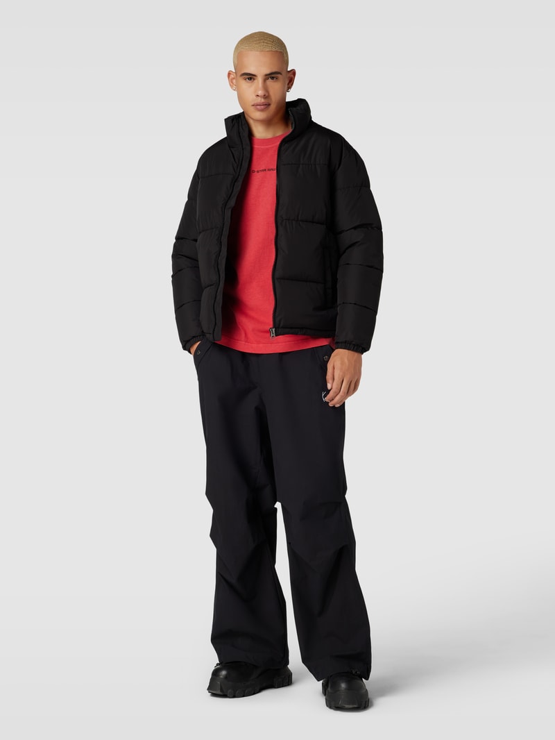 Sweatshirt in unifarbenem Design mit Label-Print in rot
