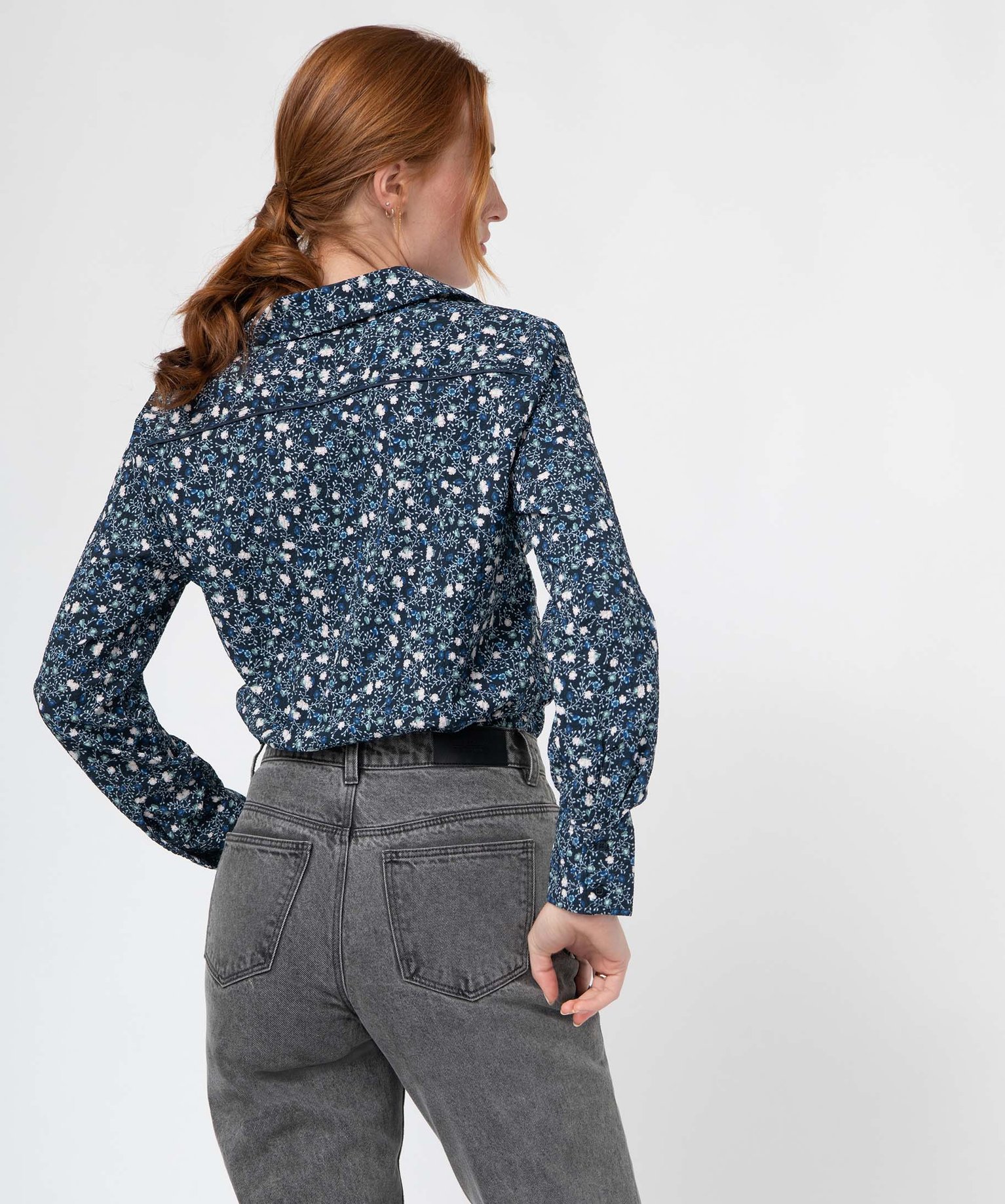 Chemise femme à motifs fleuris avec manches retroussables imprime | GEMO