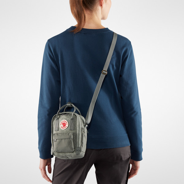 KÅNKEN RE-WOOL SLING - Umhängetasche