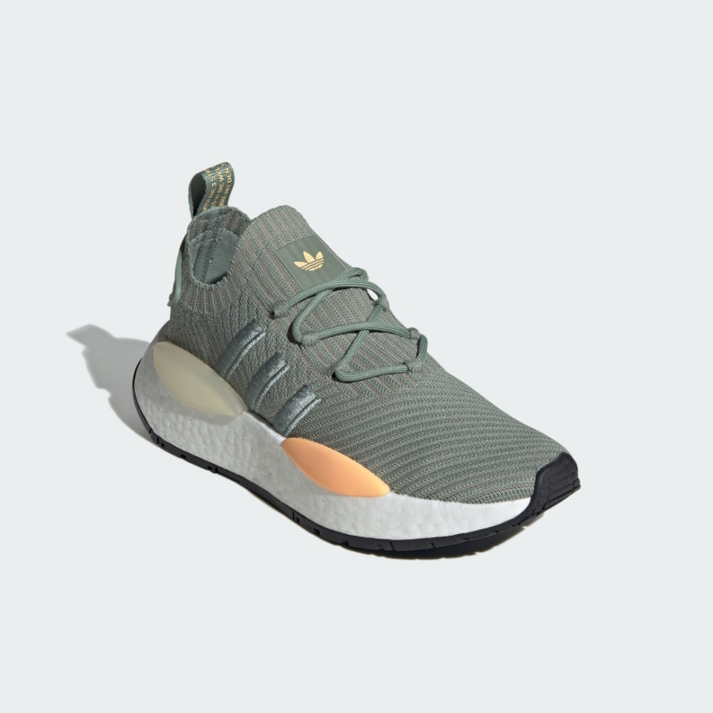 adidas NMD W1 IE9884 / grün