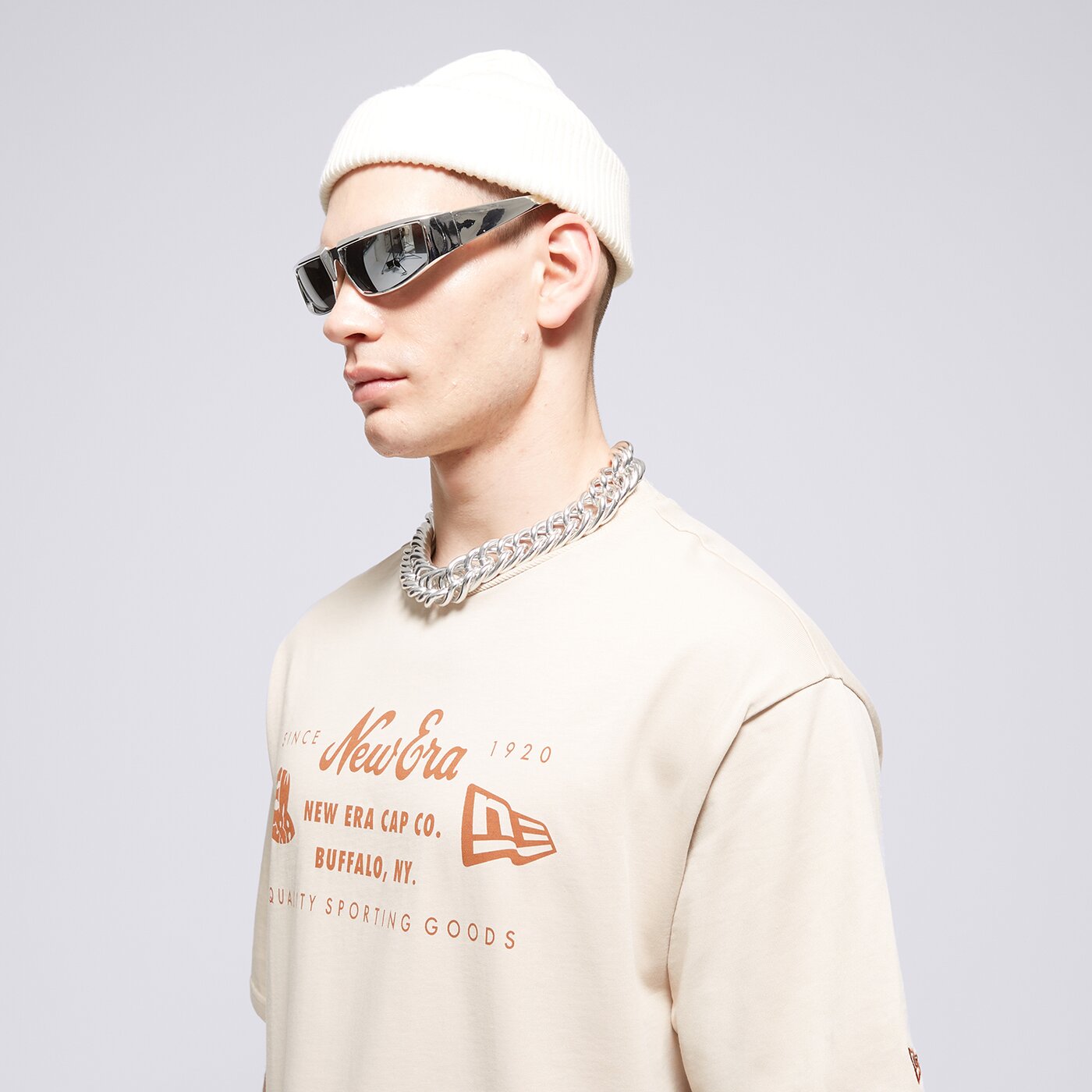 NEW ERA T-SHIRT NE HERITAGE PATCH OS NONE Beige