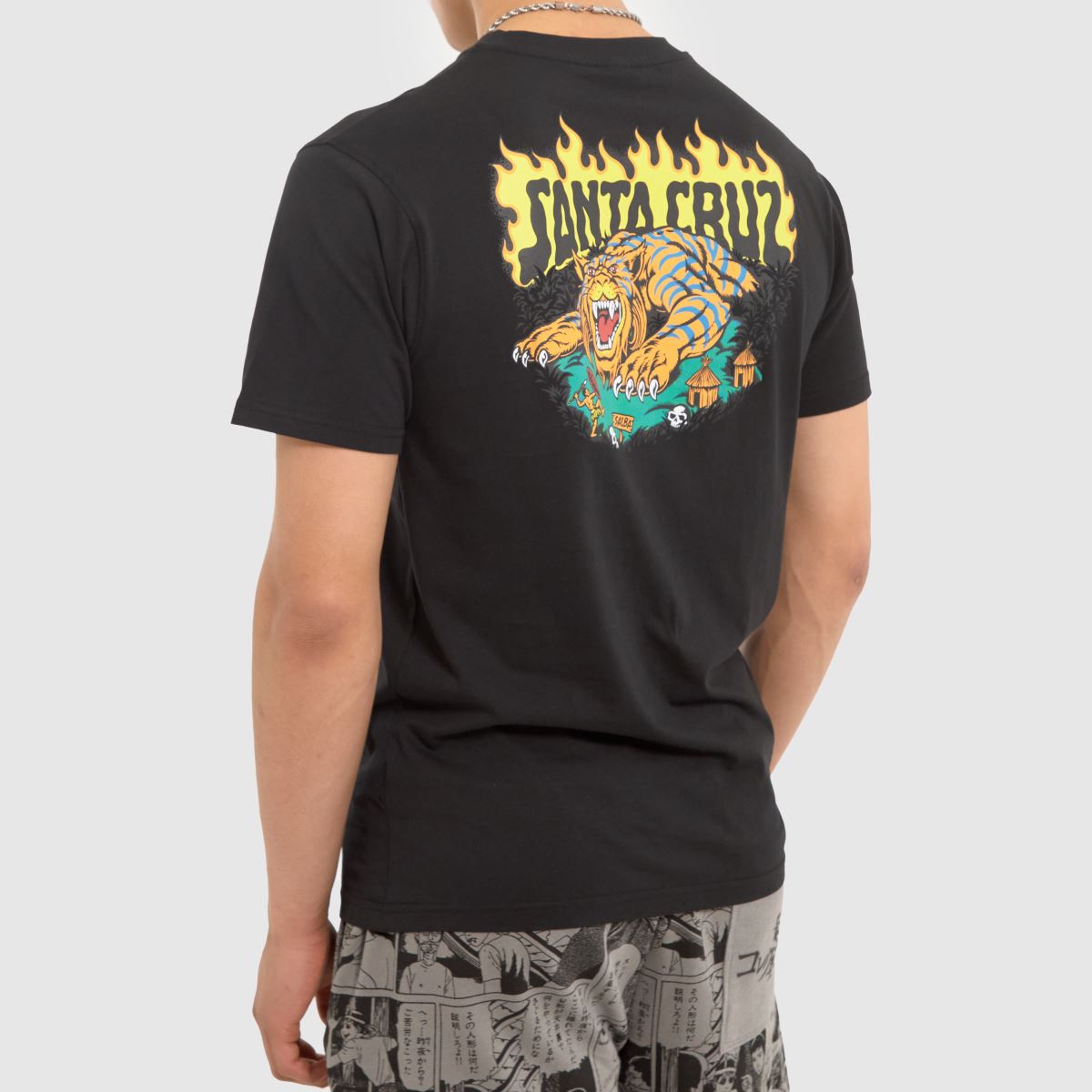 Santa Cruz – Svart t-shirt med tigermotiv och mönster