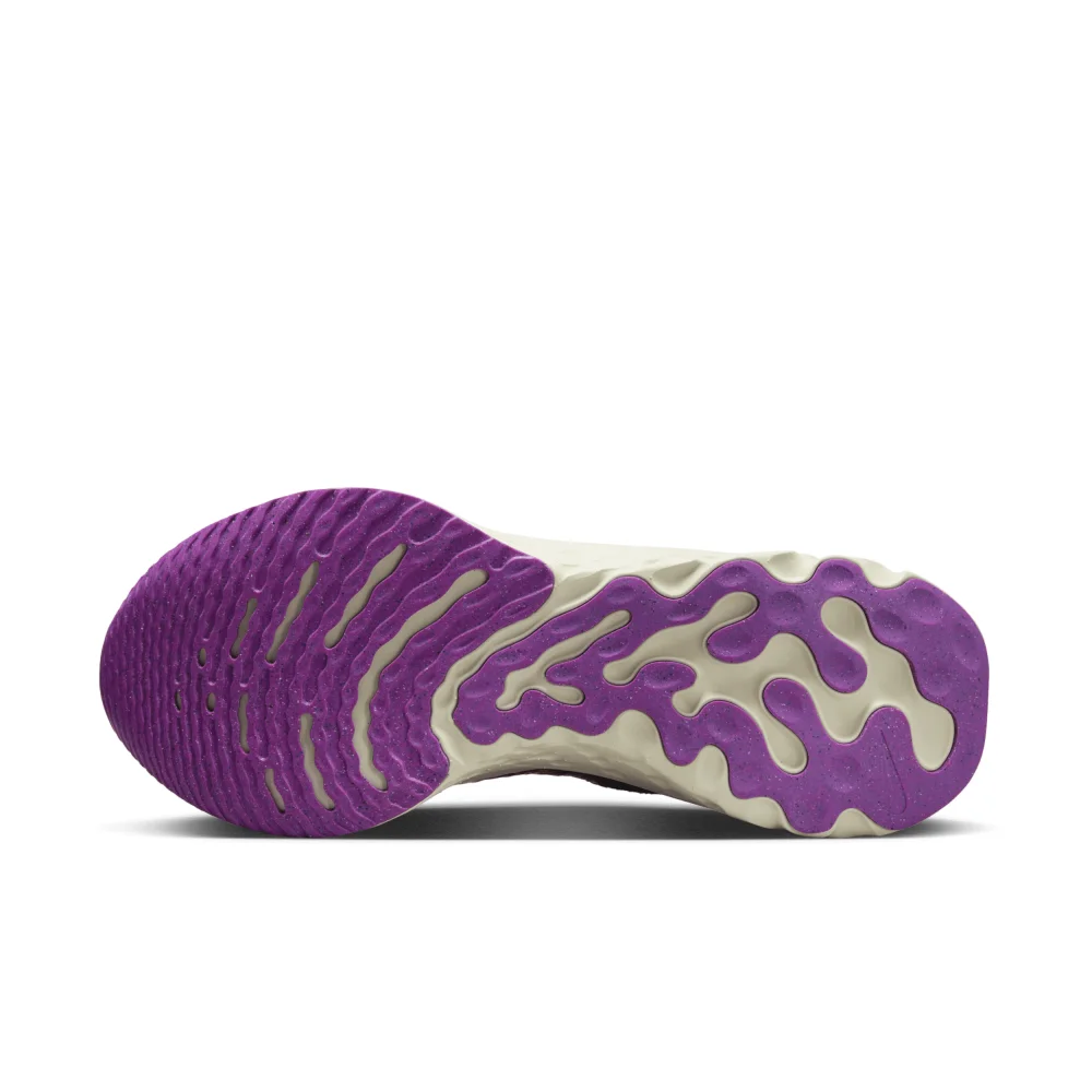 Nike React Infinity Run Flyknit 3 DZ3014-300 / grün