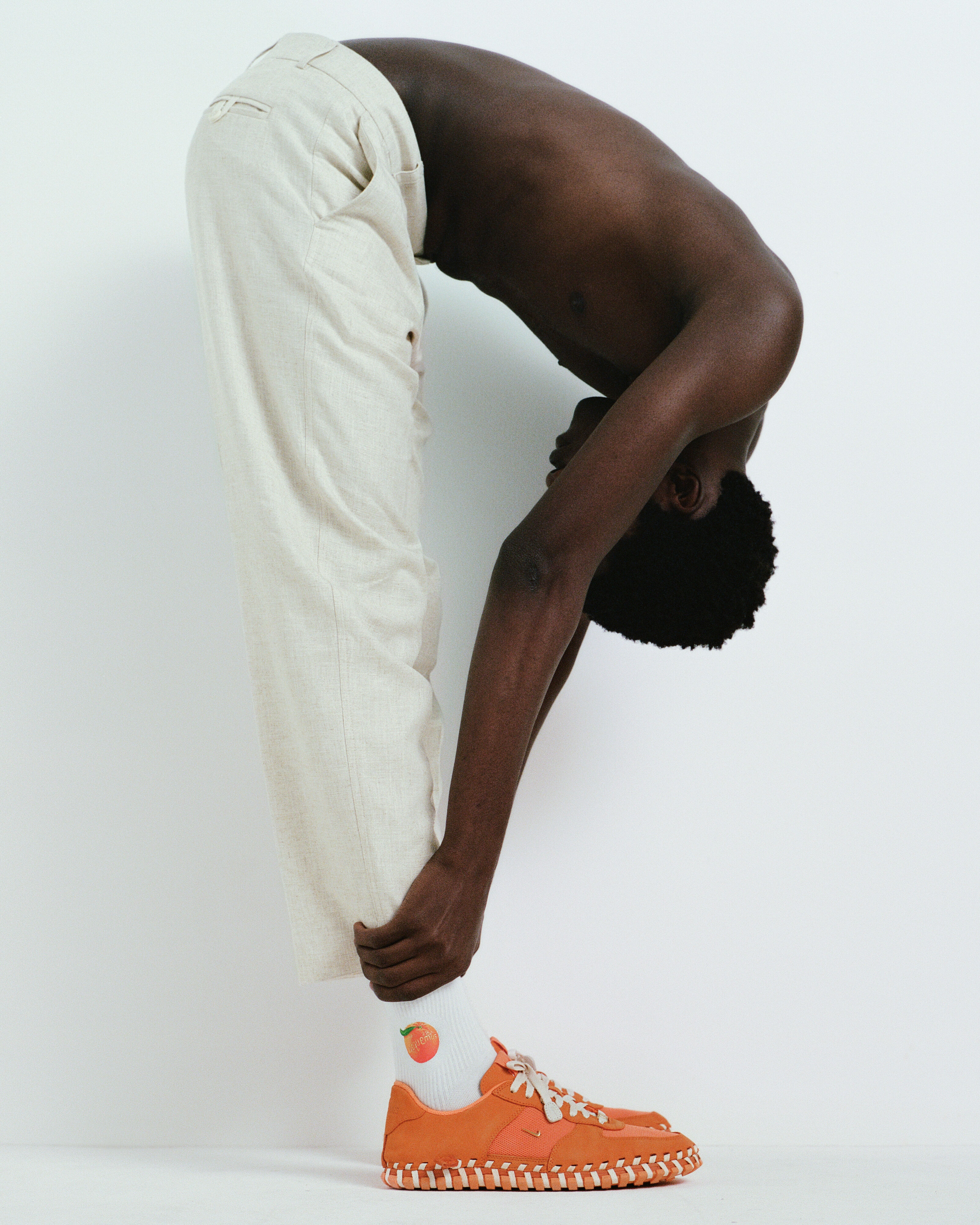 Les chaussettes JACQUEMUS + NIKE