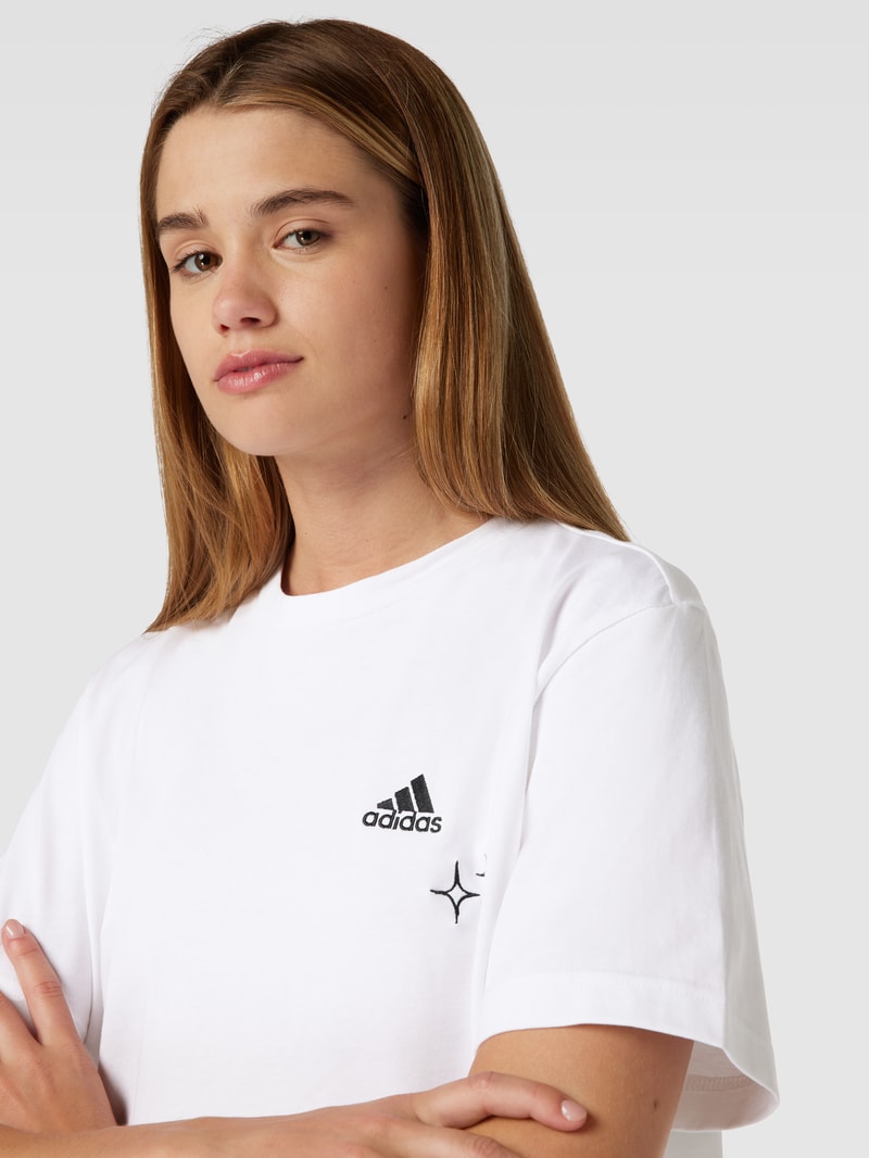 Cropped T-Shirt mit Label-Stitching in weiß