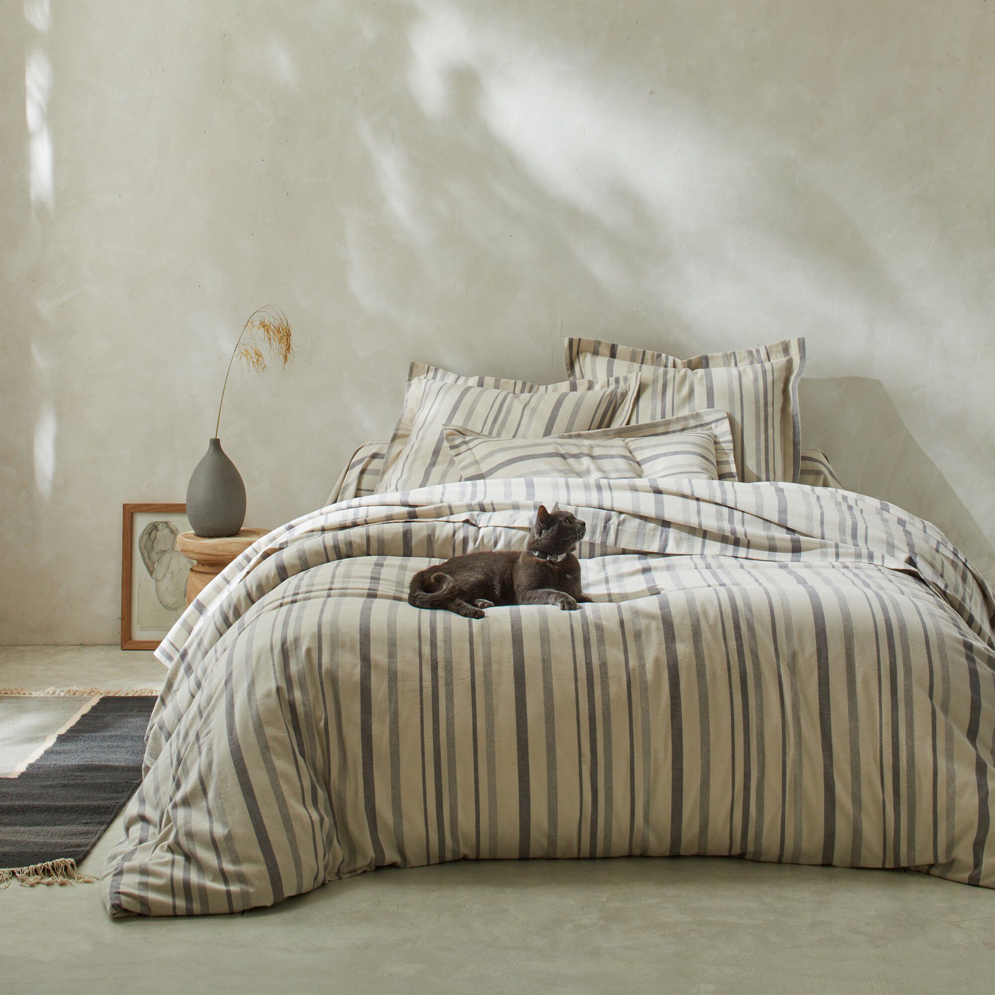 Linge de lit en flanelle rayée tissé-teint