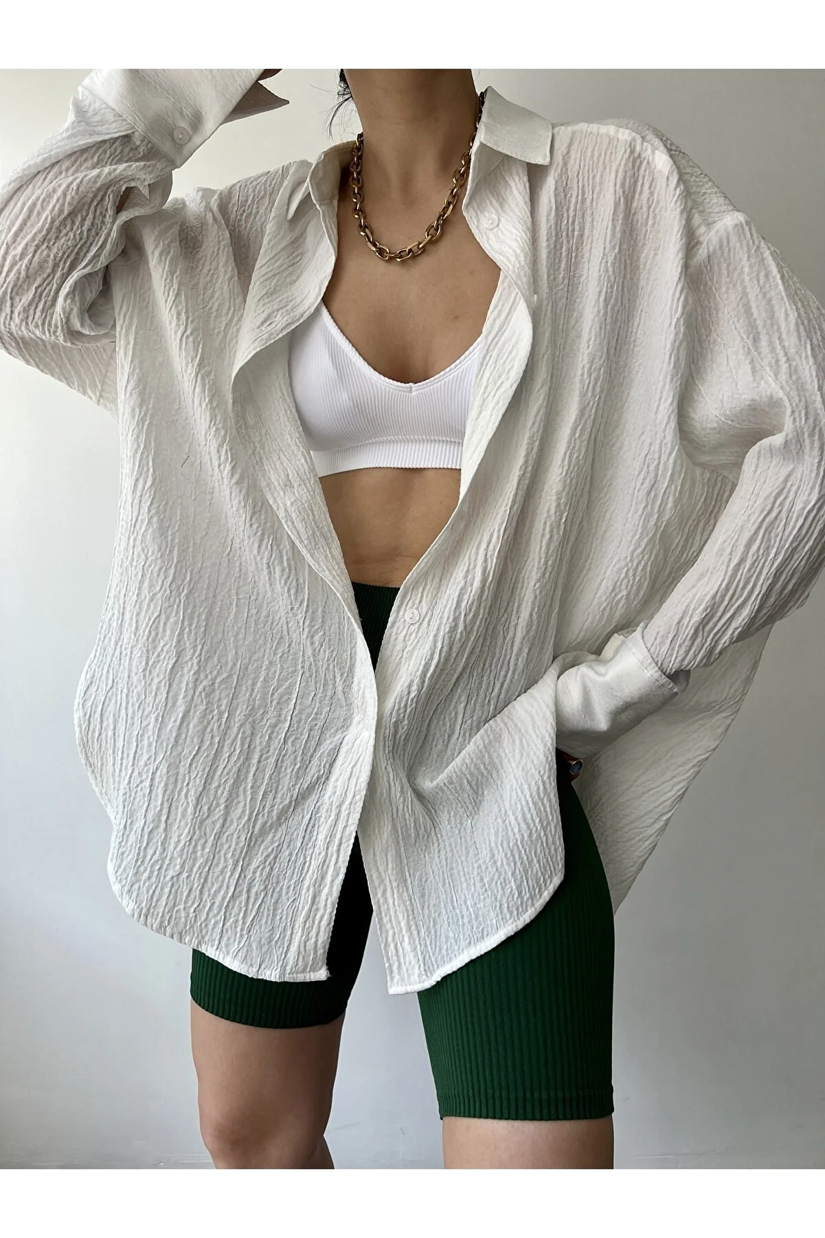 MAİ COLLECTİON  Weißes Oversize-Hemd für Damen von Durres