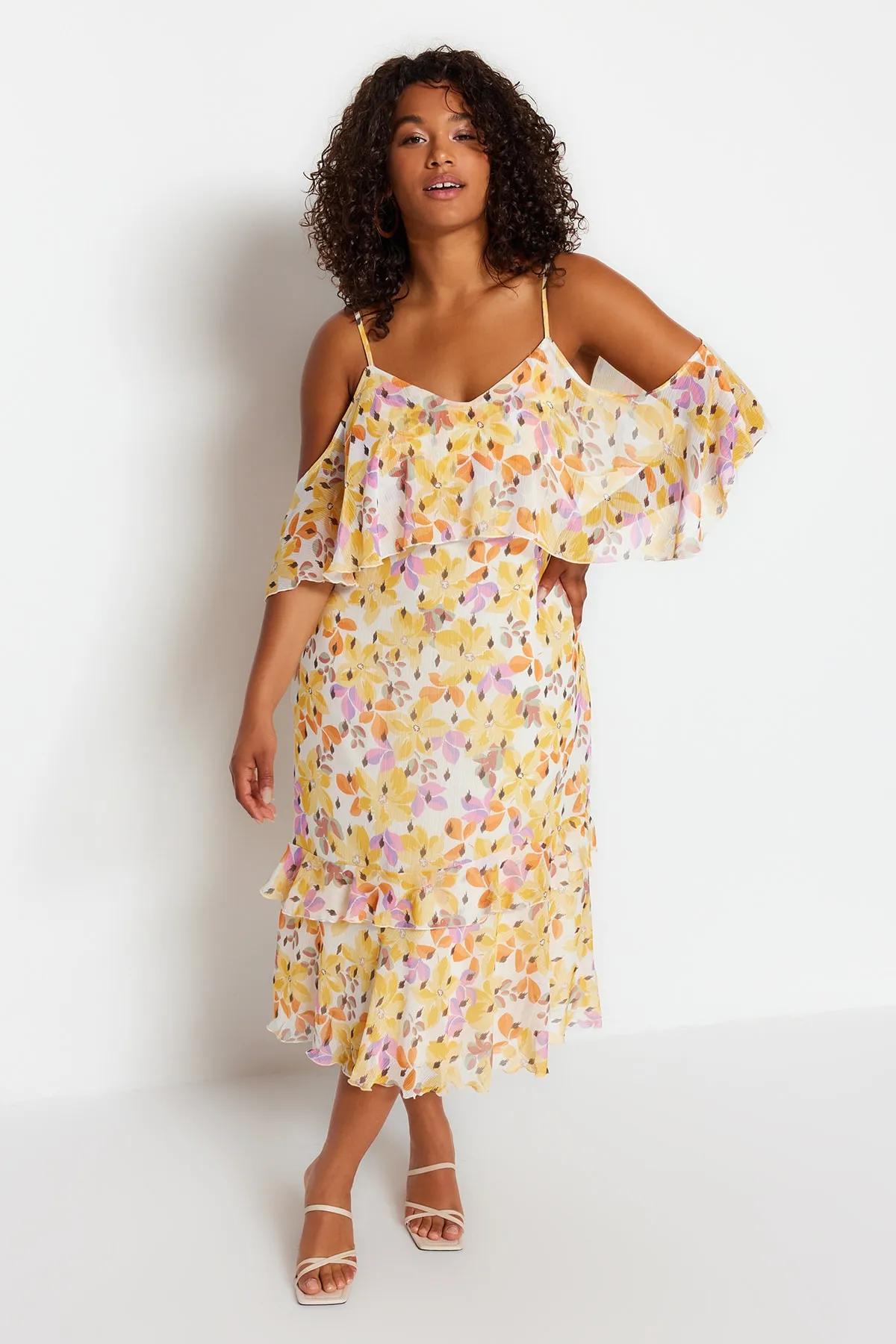 Trendyol Curve  Mehrfarbiges gewebtes Kleid mit Blumenmuster TBBSS23AH00049