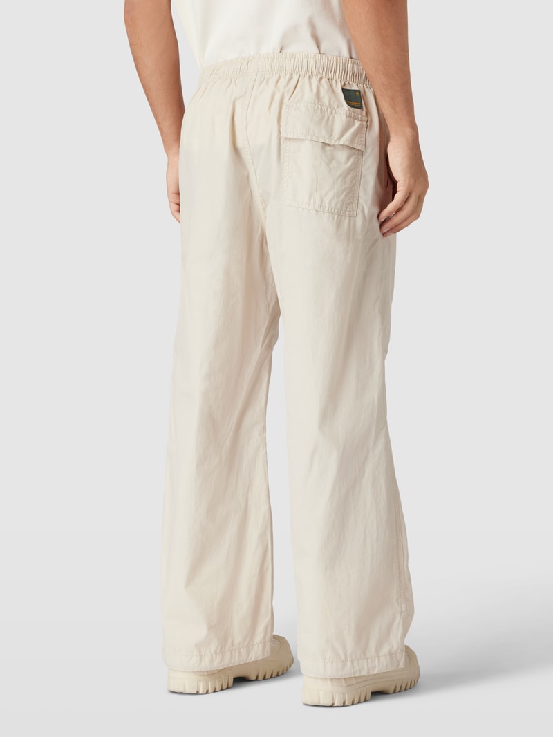 Hose mit Eingrifftaschen Modell 'PARACHUTE' in offwhite