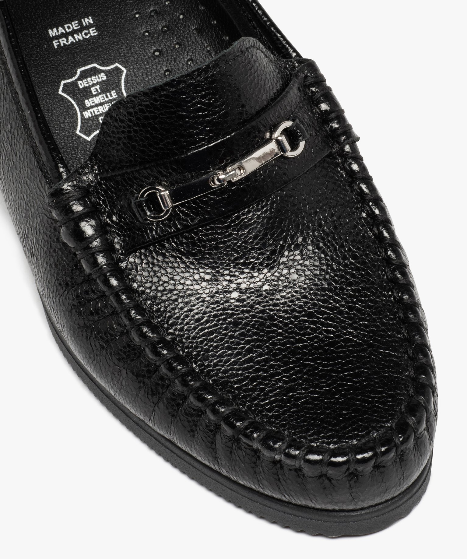 Mocassin confort avec dessus en cuir et bijou métallique femme noir | GEMO