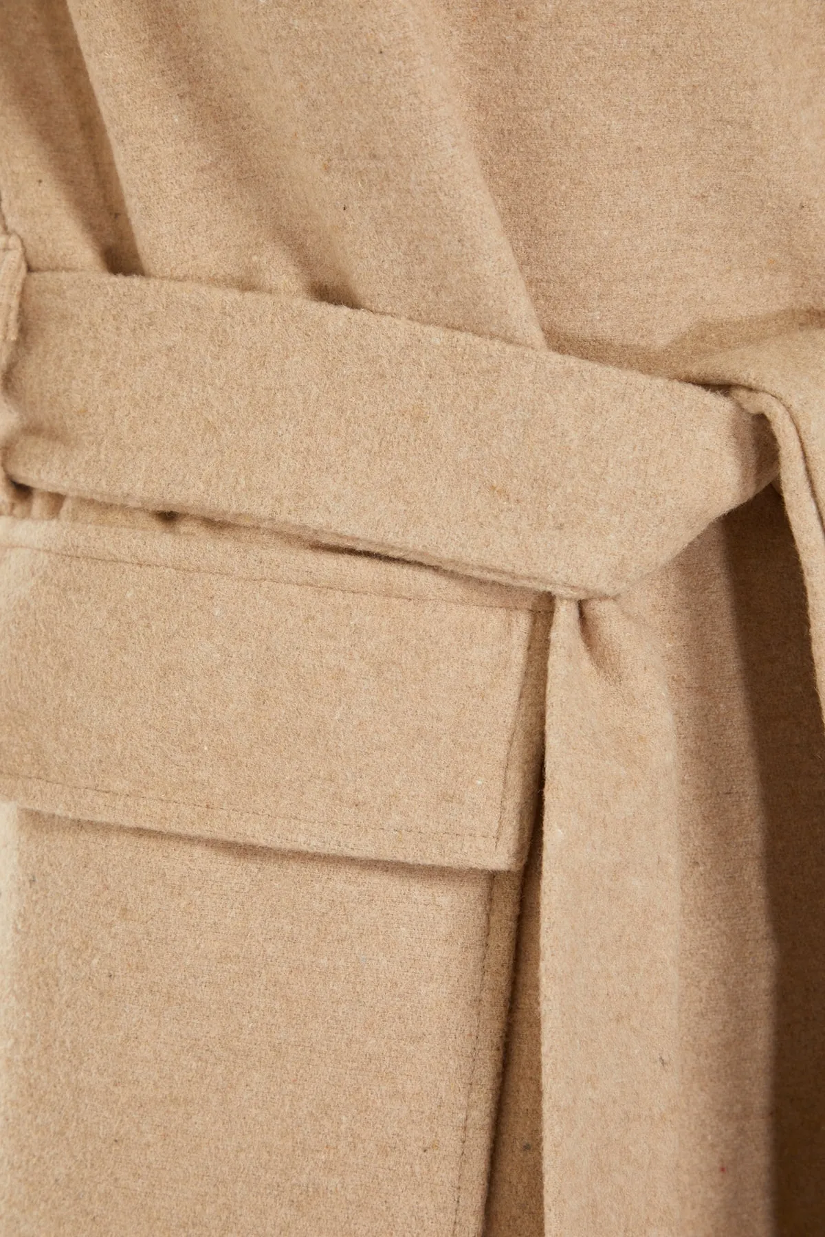 Trendyol Modest  Kameljacke, Weste mit Kragen, Taille und Gürtel TCTAW23YE00006