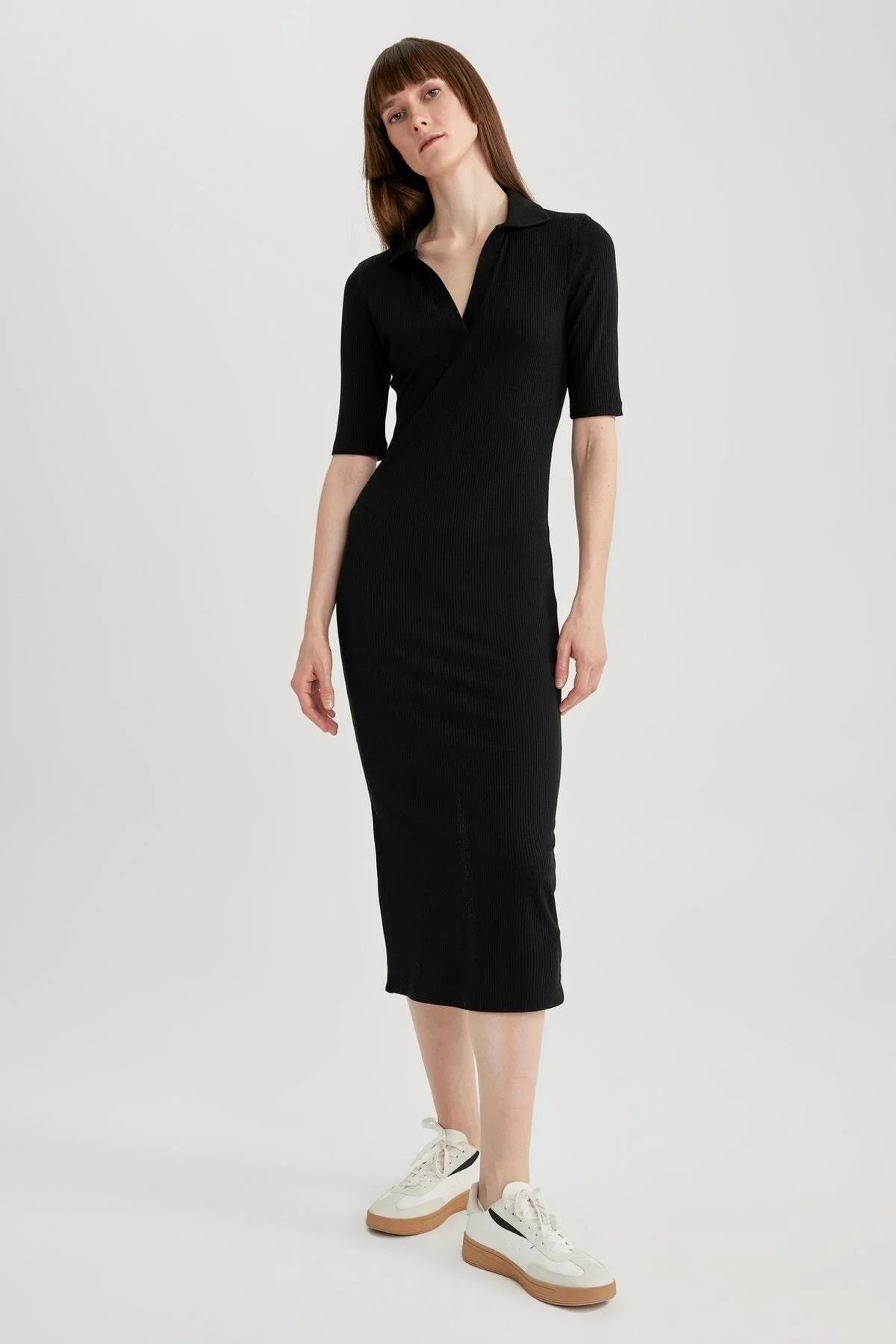 DeFacto  Figurbetontes, geripptes Camisole-Midi-Kurzarmkleid mit Polo-Ausschnitt