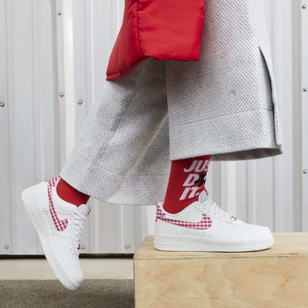 Nike Air Force 1 07 DZ2784-101 / weiss