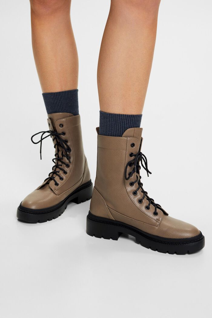 Schnürboots aus veganem Leder