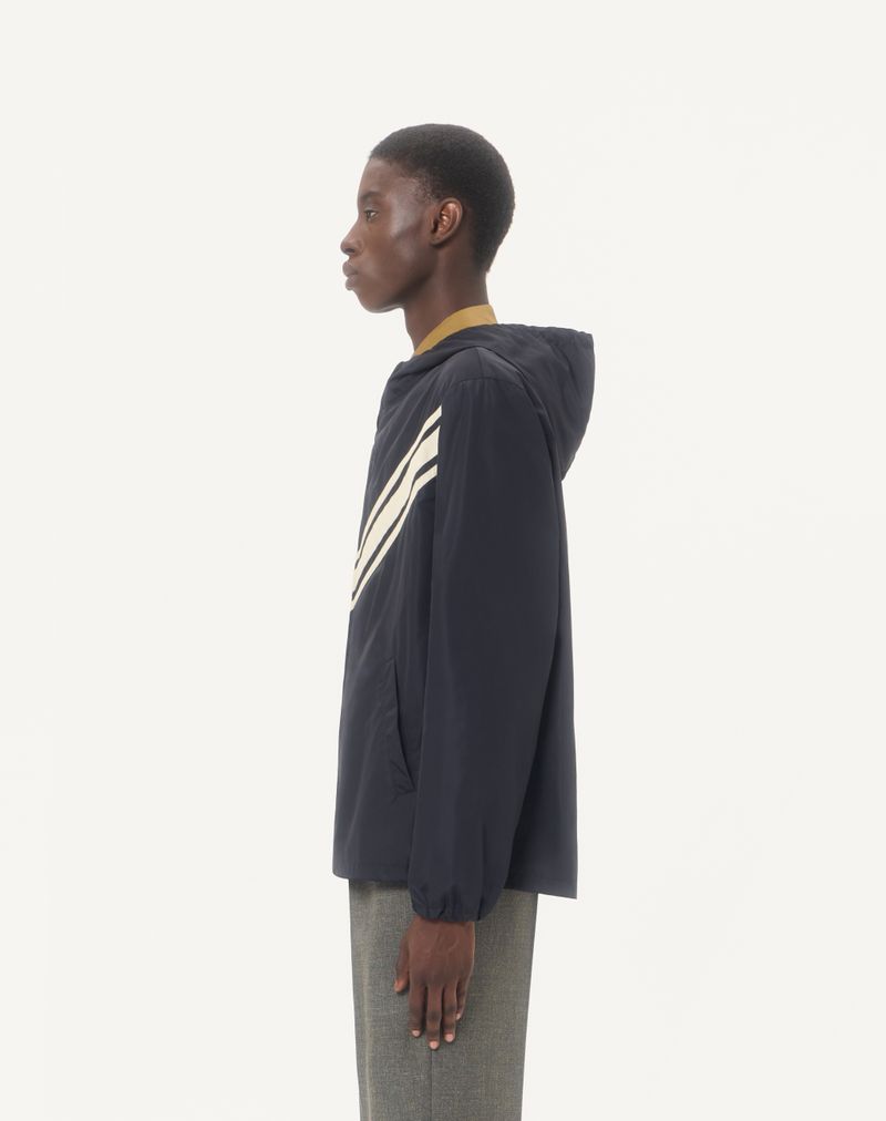 Valentino lichtgewicht nylon windjack met capuchon en ingelegde V-vormige details