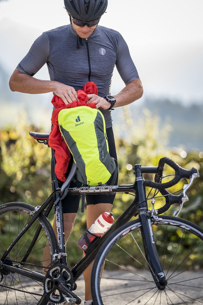deuter Road One Rennradrucksack bei Bike Discount