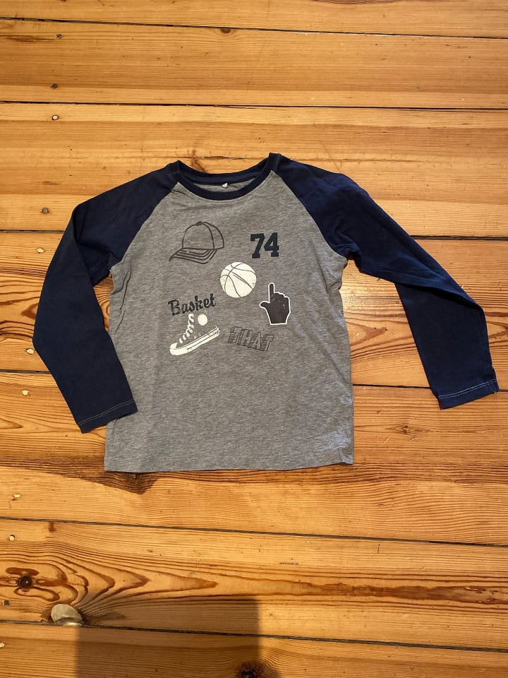 name it Longsleeve 