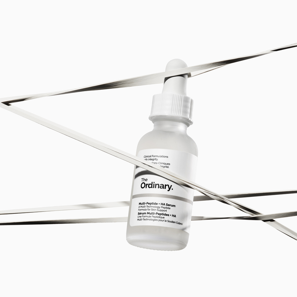 The Ordinary Sérum Multi-Peptides + HA Un sérum peptidique anti-âge multi-action.