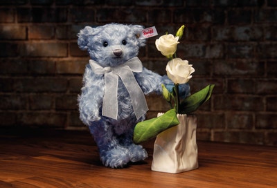 Lily Teddybär mit Vase