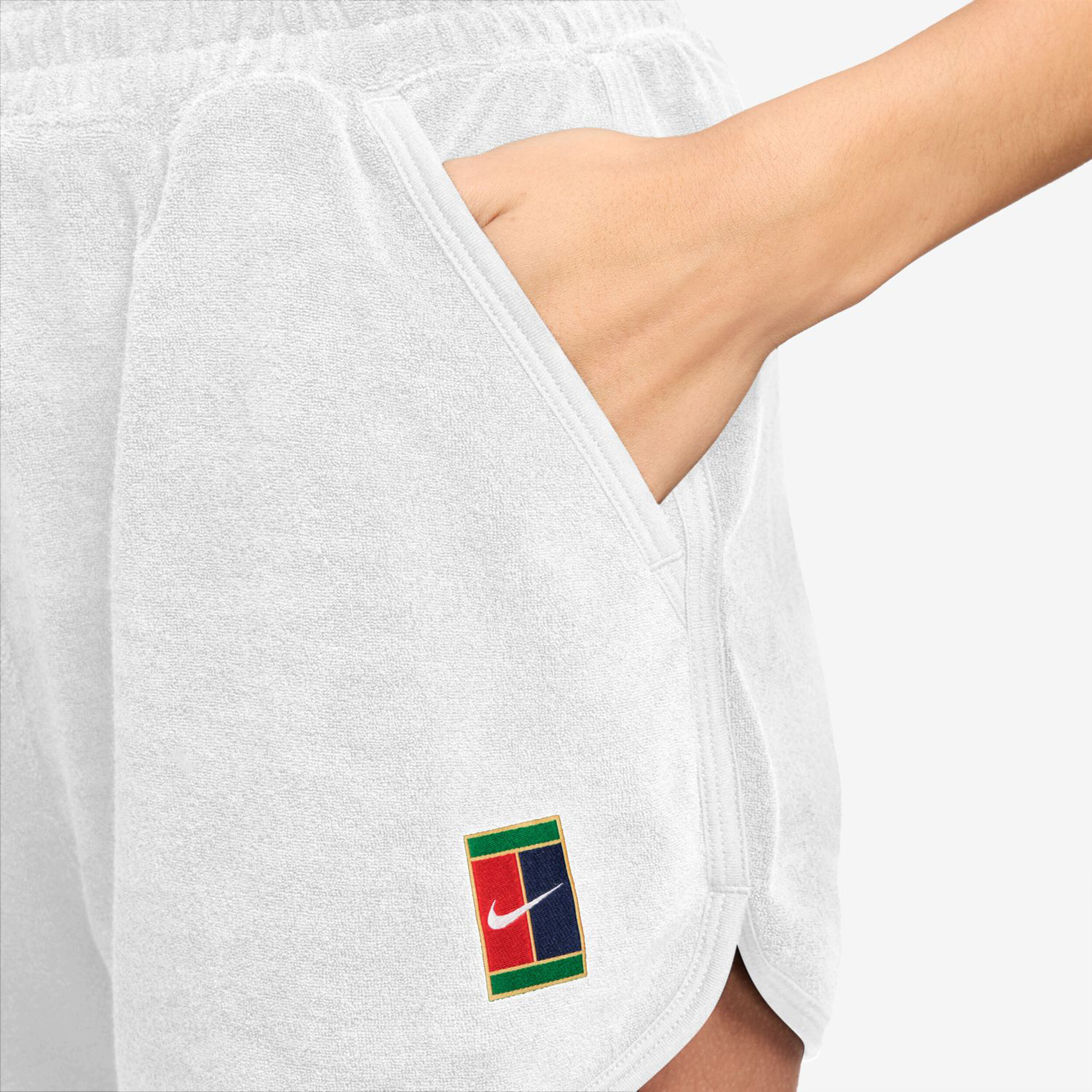 Court Heritage Fleece MR Shorts Damen - Weiß
