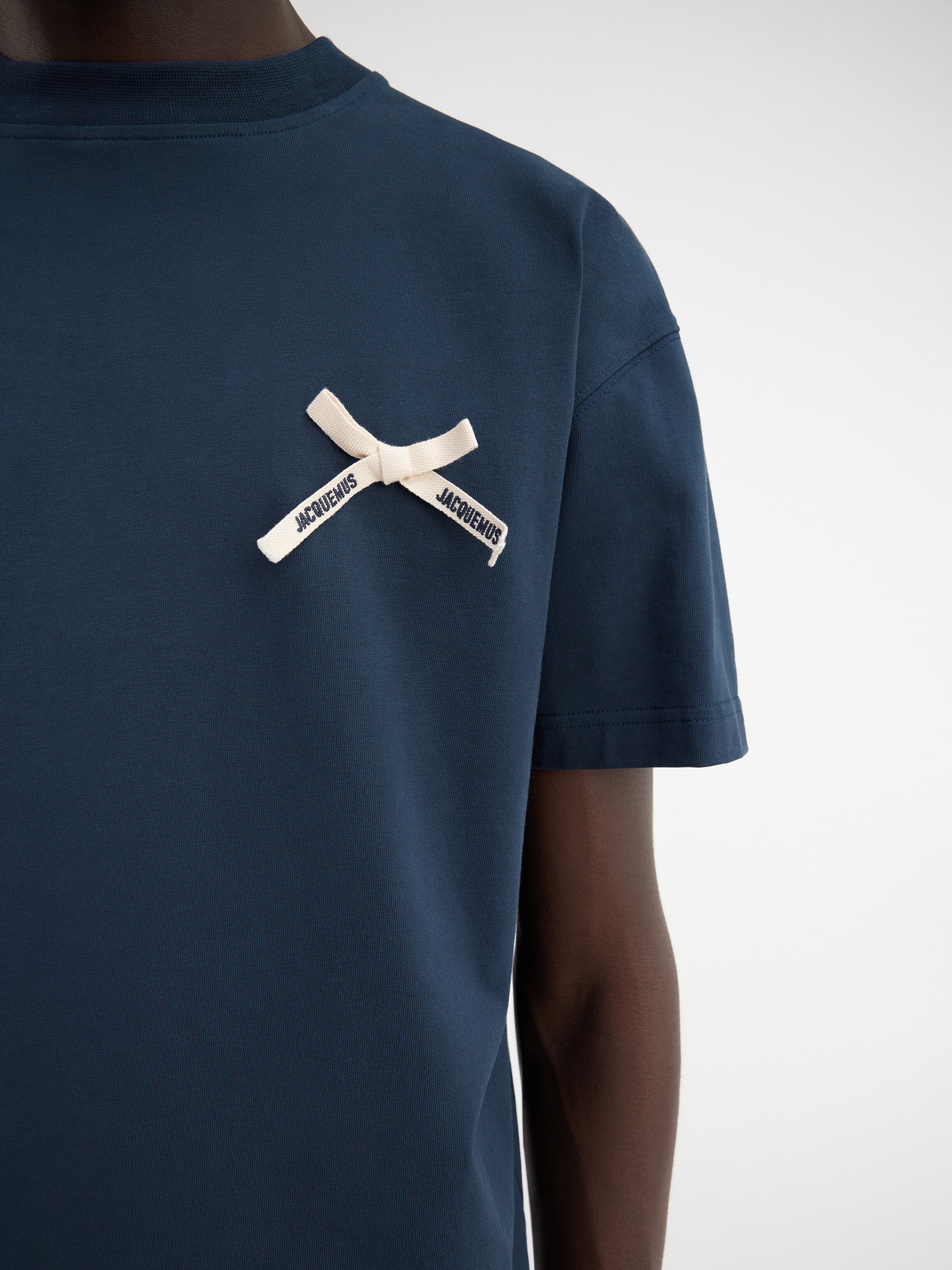Le t-shirt Noeud