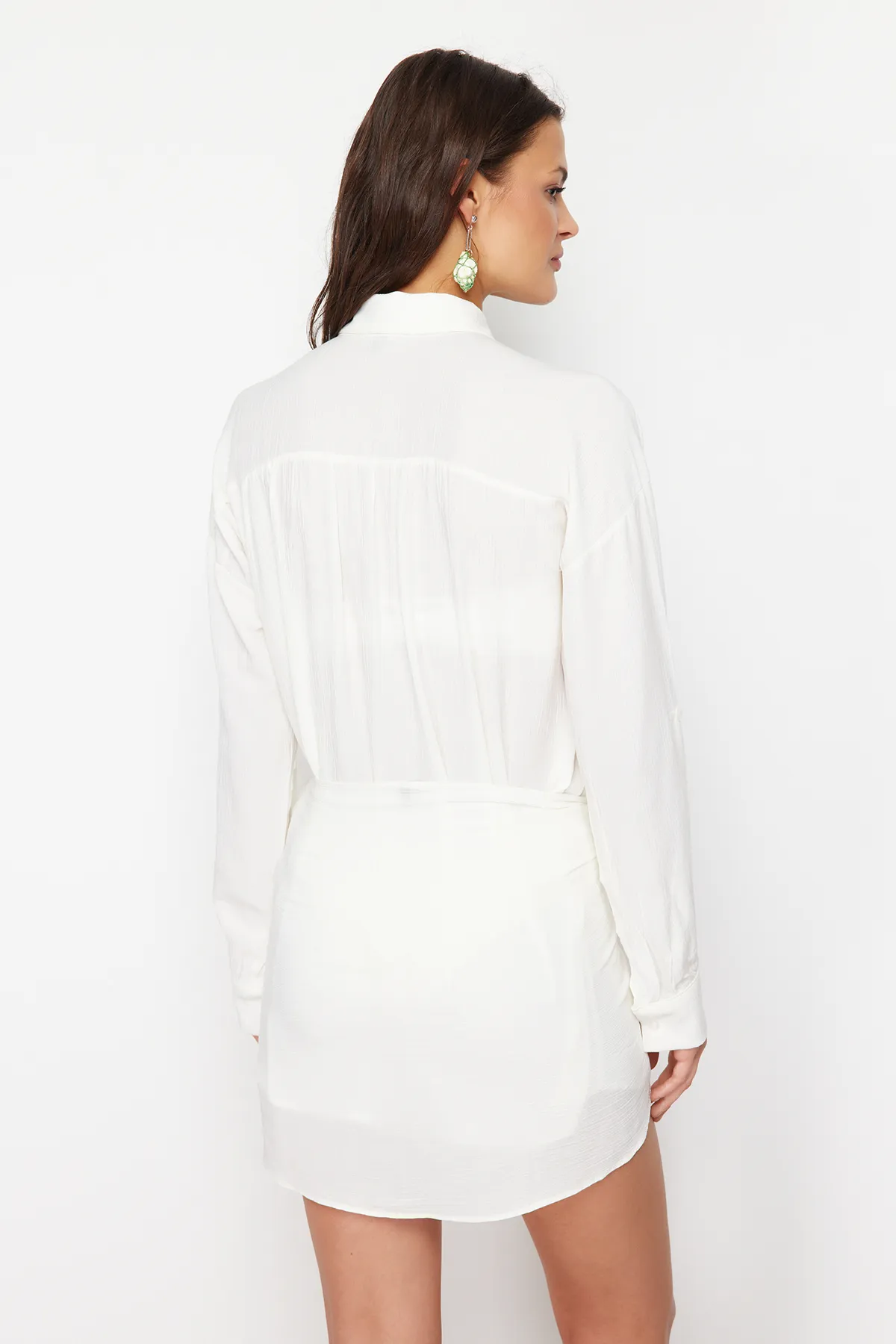 Trendyol Collection  Ecru-gewebtes Hemd-Pareo-Set TBESS24AU00023