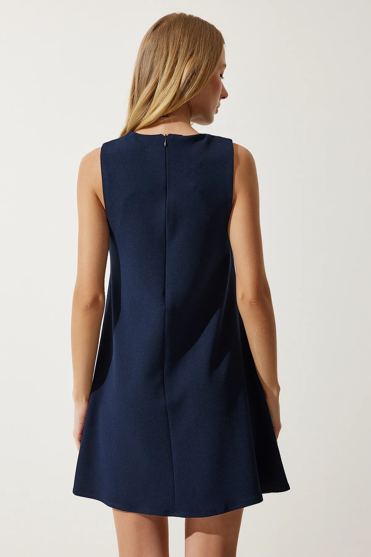 Happiness İstanbul  Marineblaues Sommer-Glockenkleid mit Rundhalsausschnitt für Damen RV00160