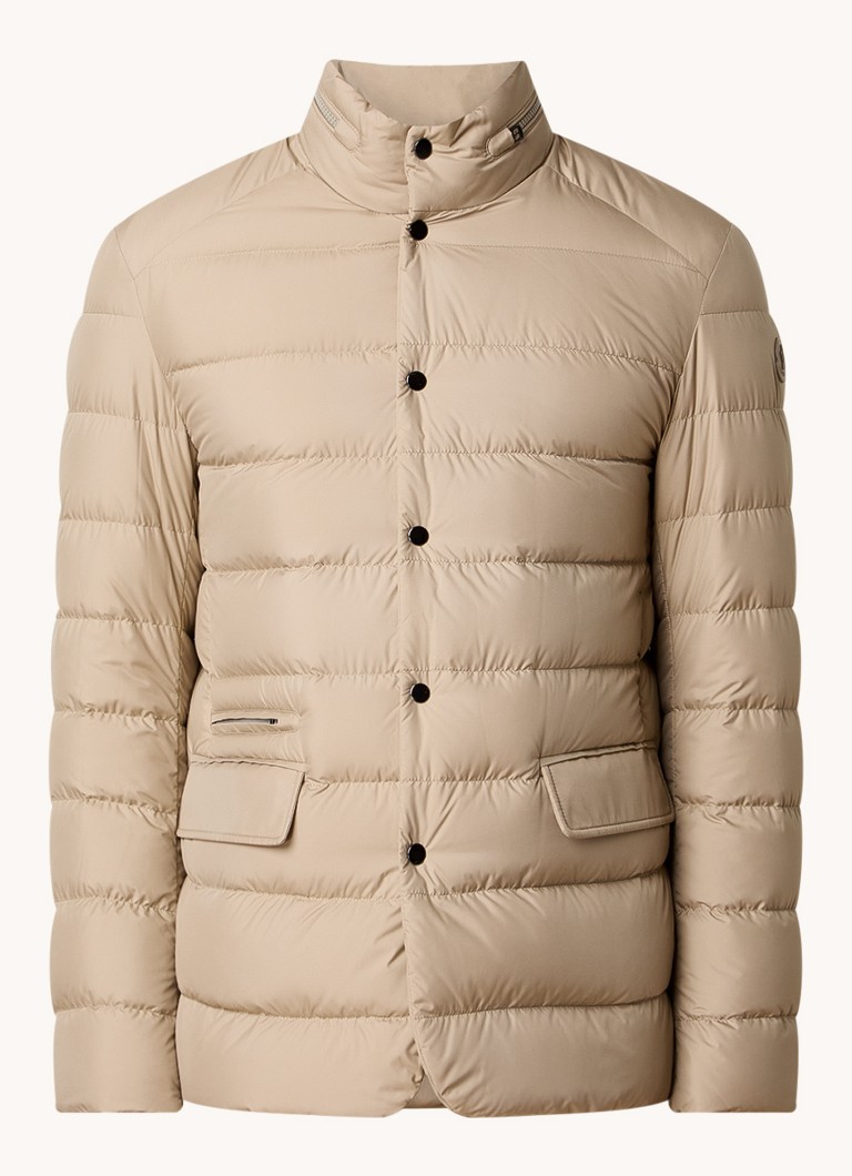 Jachetă matlasată Moncler Malinvern cu glugă, umplută cu puf de gâscă.