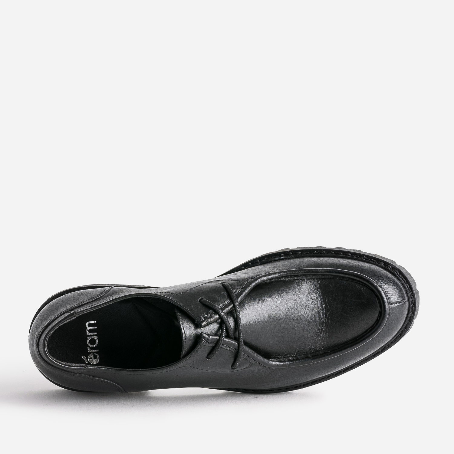 Derby noir en cuir à semelle crantée
