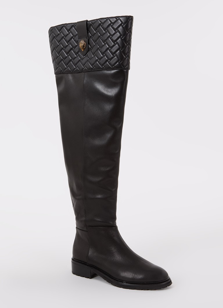 Ghete din piele până la genunchi, de la Kurt Geiger Kensington, cu imprimeu matlasat.