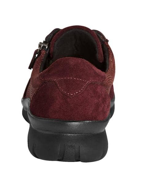 Schnürschuhe