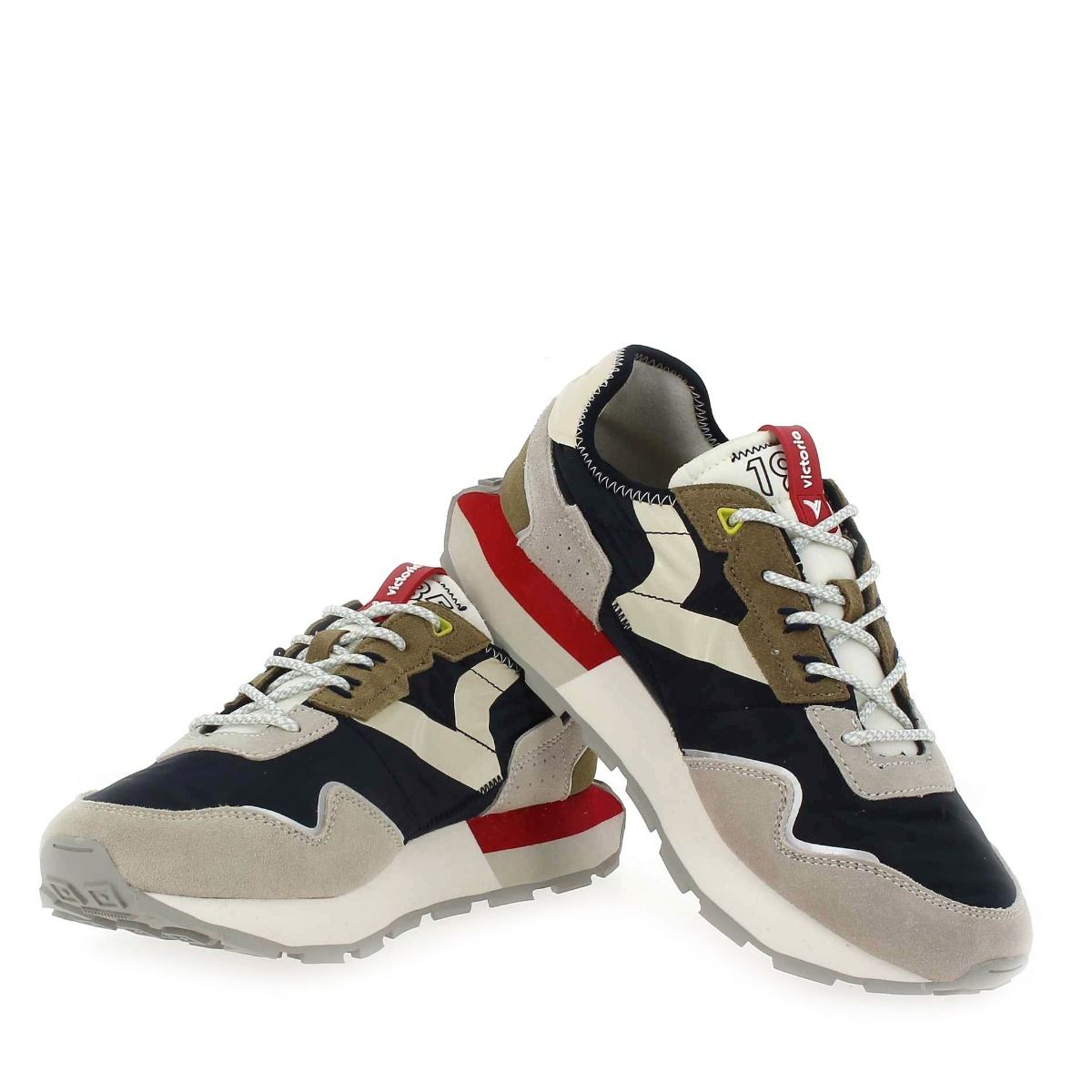 Victoria  8803102  WING - Marine Gris