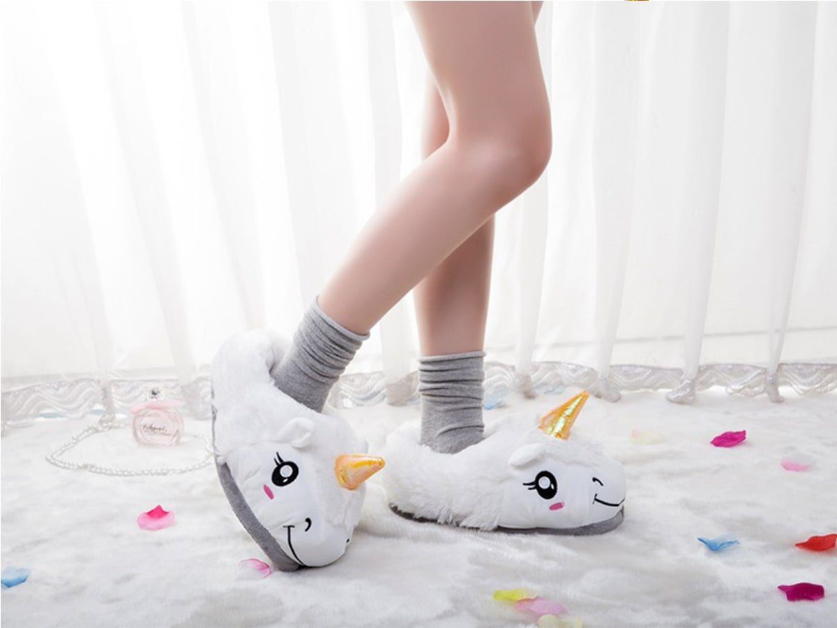 GalaxyCat Süße Plüsch Einhorn Hausschuhe mit Glitzerhorn, Weiß Hausschuh Einhorn Pnatoffeln mit Glitzerhorn