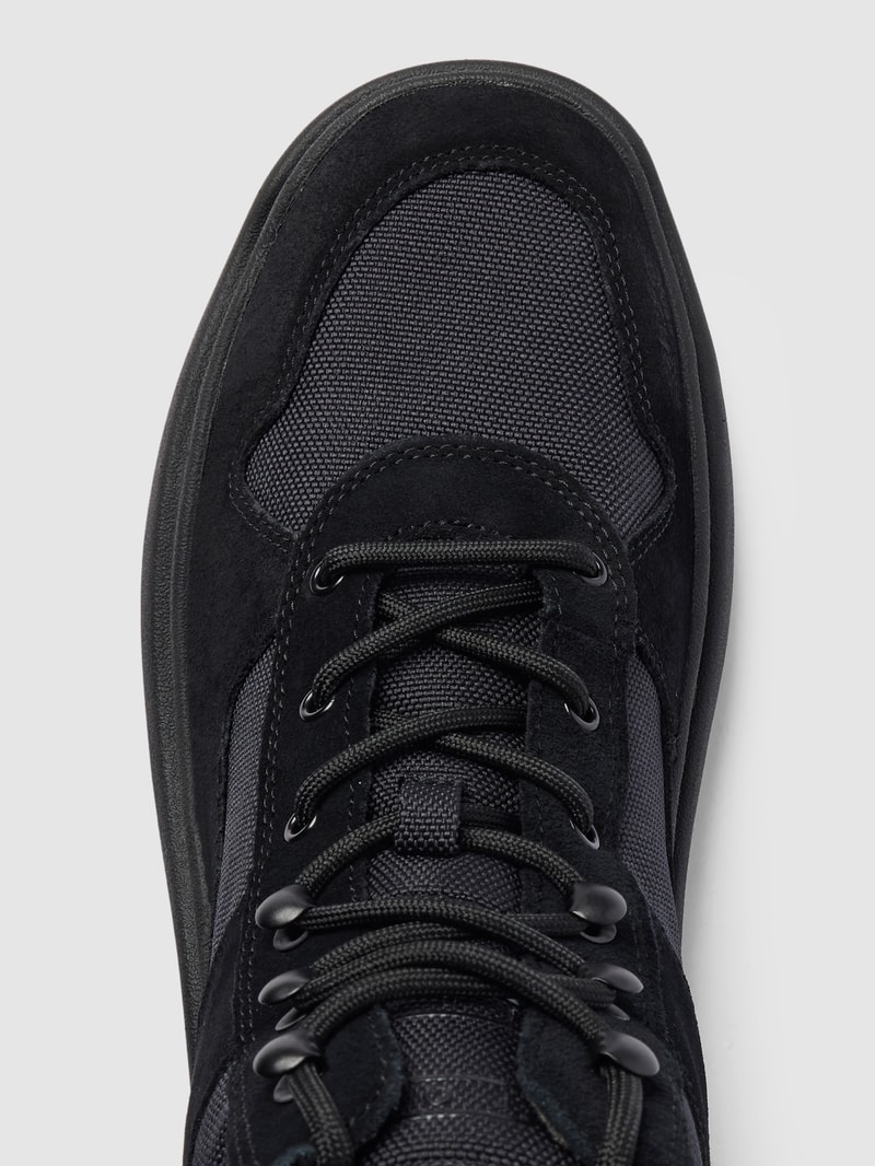 Boots mit Label-Details in schwarz