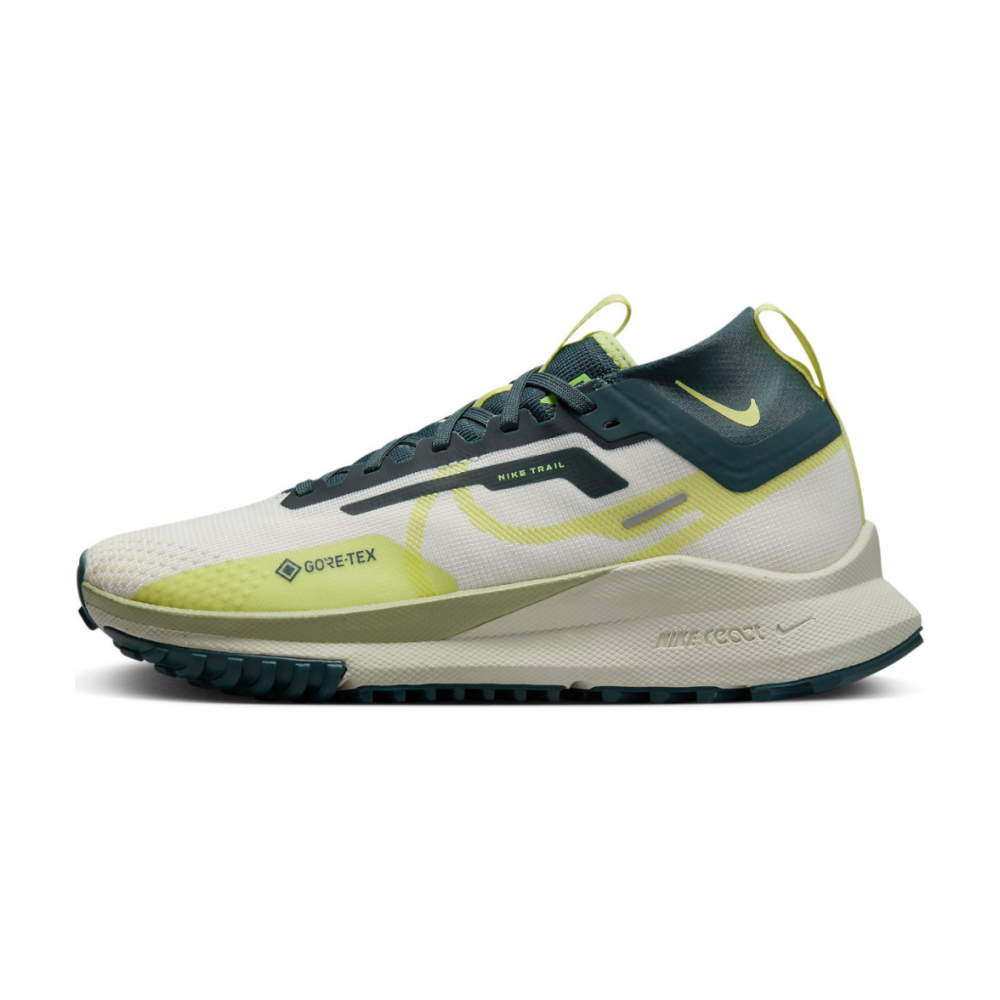 Nike Pegasus Trail 4 GORE TEX FN7771-100 / weiss