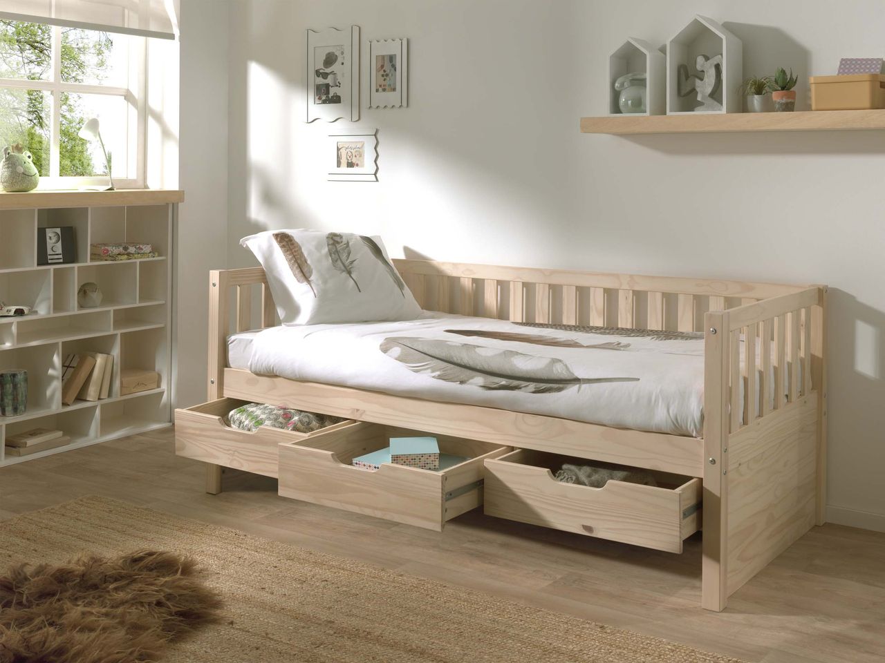 VIPACK Kojen Bett Fritz mit Sprossenumrandung, 3 Schubladen u. Rolllattenrost, Liegefläche 90 x 200, Ausf. Milky White lackiert