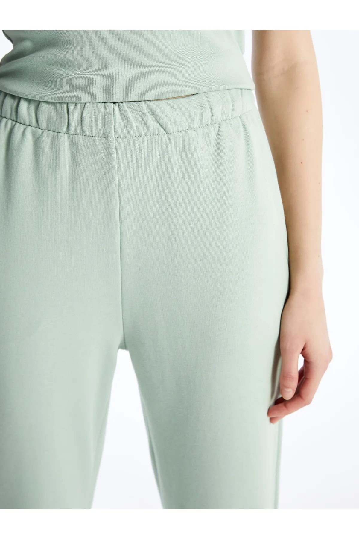 LC Waikiki  Einfarbige Jogger-Jogginghose für Damen mit elastischem Bund