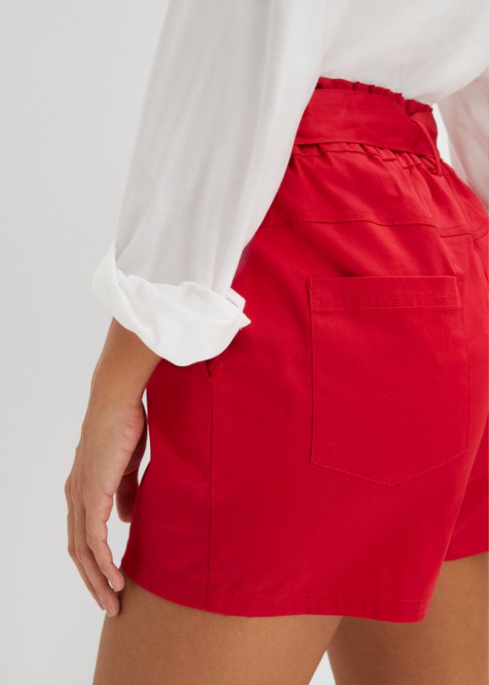 Shorts mit Bindegürtel