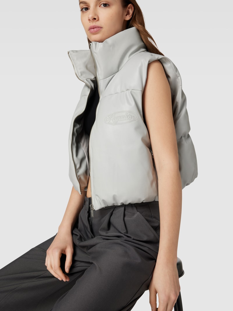 Cropped Lederweste mit Label-Prägung Modell 'Zito' in ecru