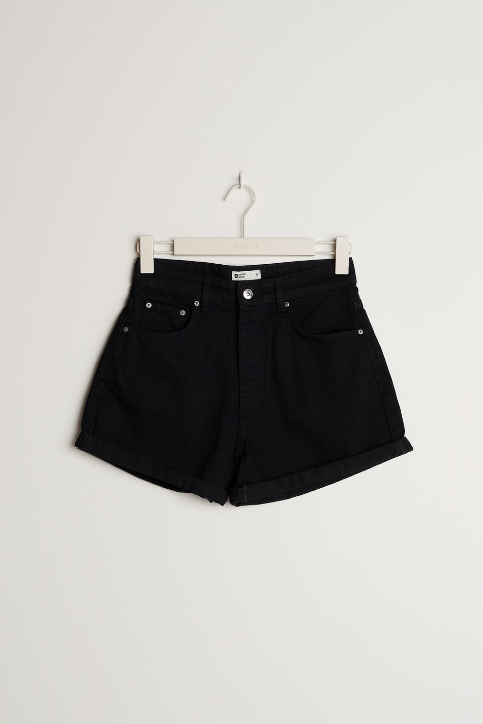 Dagny mom shorts