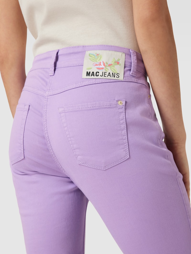 Jeans mit Label-Patch Modell 'DREAM SUMMER' in lavendel