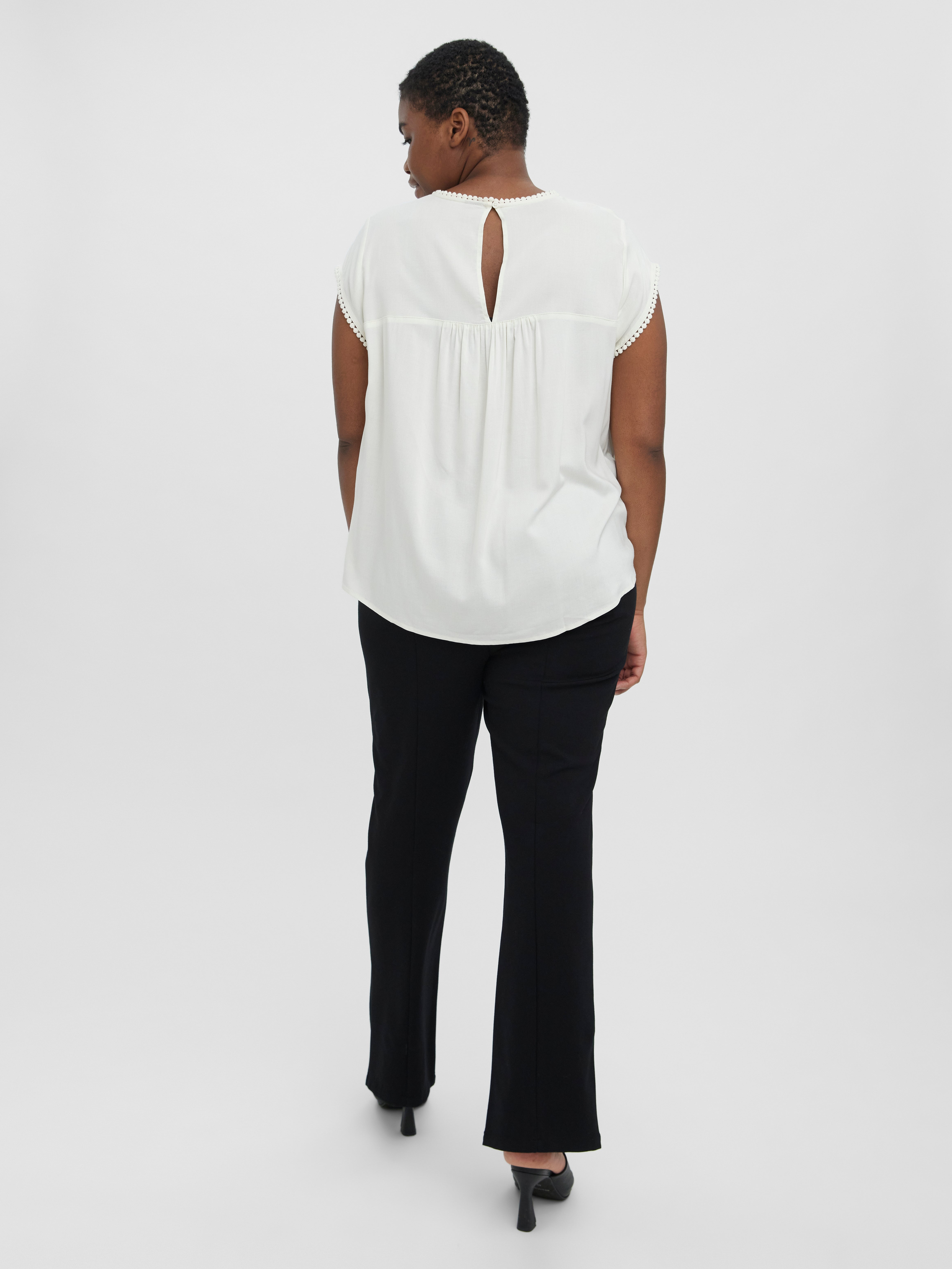 VMDEBBIE Top